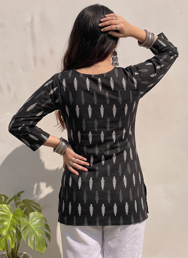 Black Printed Cotton V Neck Kurti