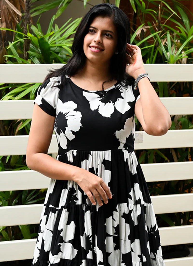 Black Poly Rayon Floral Printed Casual Midi Dress