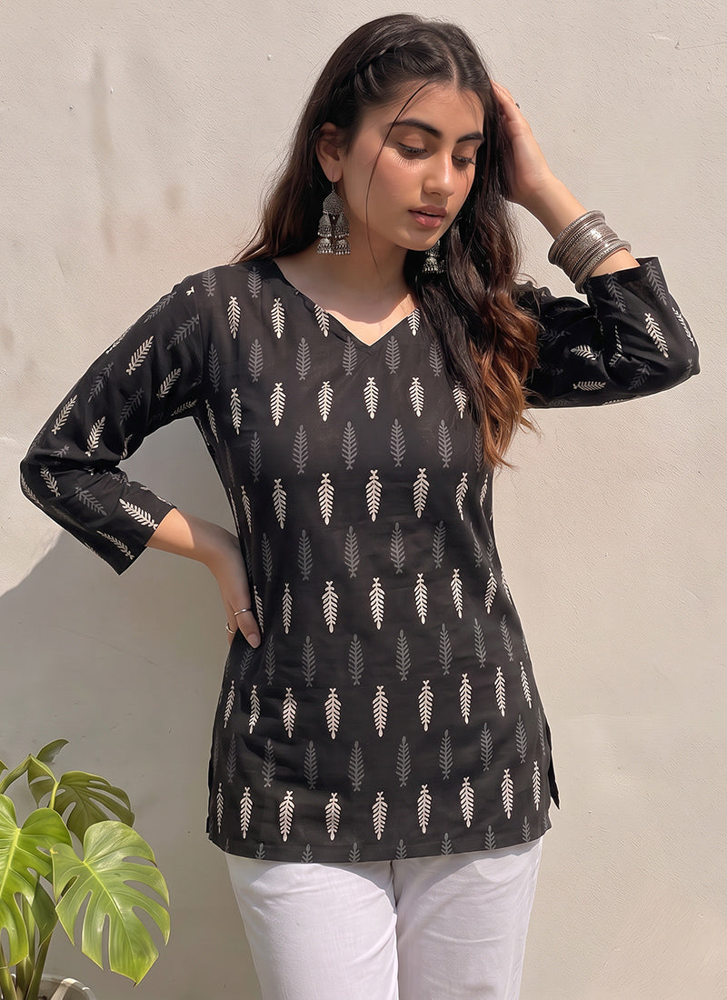 Black Printed Cotton V Neck Kurti