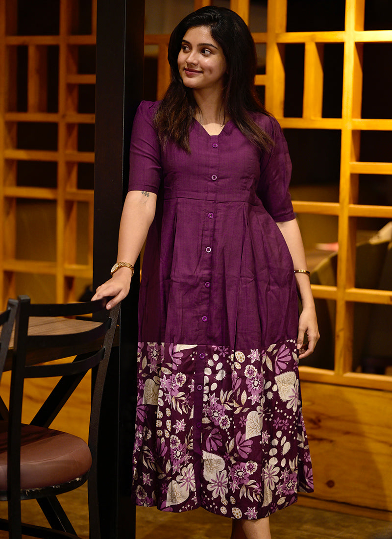 Wine vertical printed dress