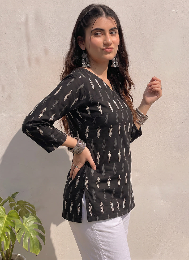 Black Printed Cotton V Neck Kurti