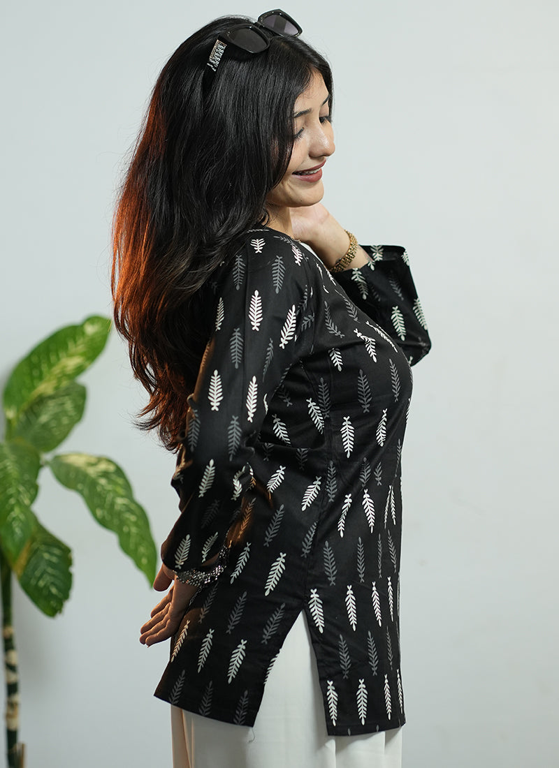 Black Printed Cotton V Neck Kurti