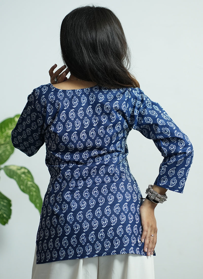 Blue Cotton Printed V Neck Kurti