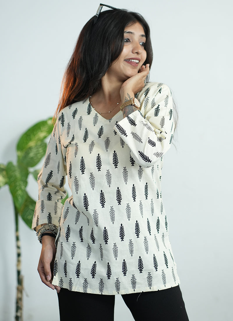 White And Black Printed Cotton V Neck Kurti