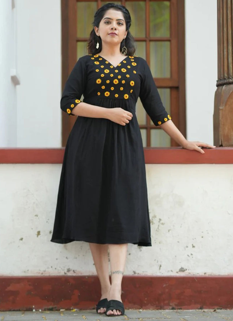 Black Embroidery Maxi Dress
